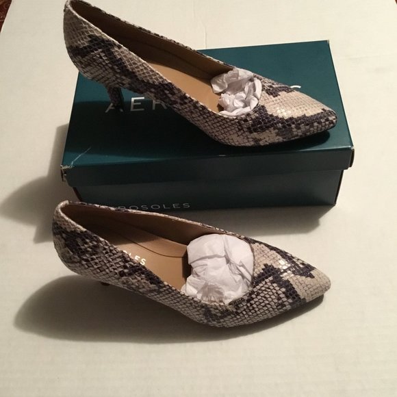 aerosoles rochester pump